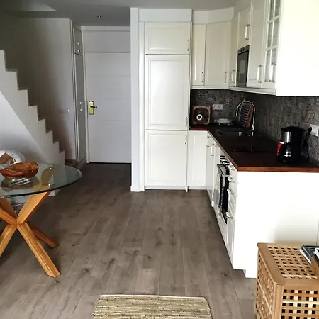 Luxury Panoramic Seaview דירה